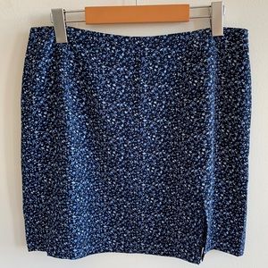 90s style mini skirt